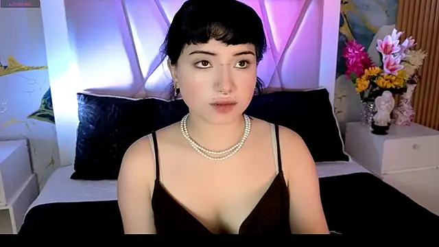 Snapshot of Sienna_Desiree chatting on 04.27.26 Sienna Desiree online show from 04.27.26