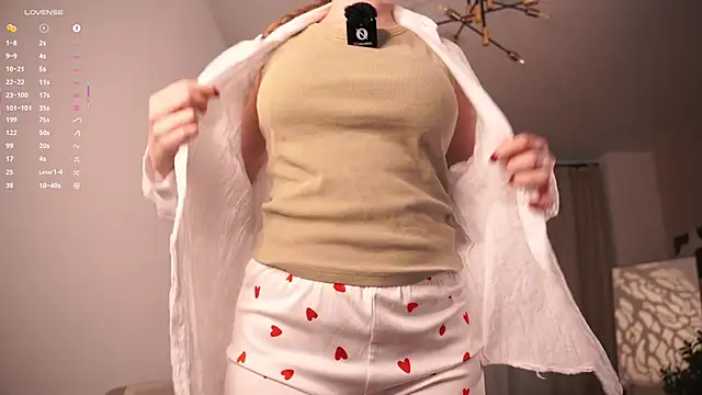 Snapshot of DaisyGulston chatting on 01.09.26 DaisyGulston online show from 01.09.26