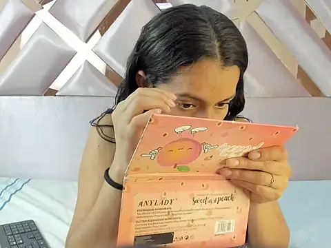 MiaKleinX online show from 03.19.26