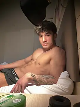 Snapshot of nomorelies chatting on 02.01.26 nomorelies online show from 02.01.26