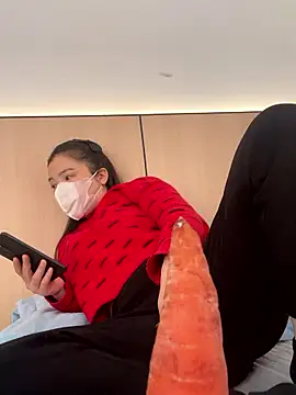 Snapshot of Faded_pink chatting on 01.13.26 Faded pink online show from 01.13.26