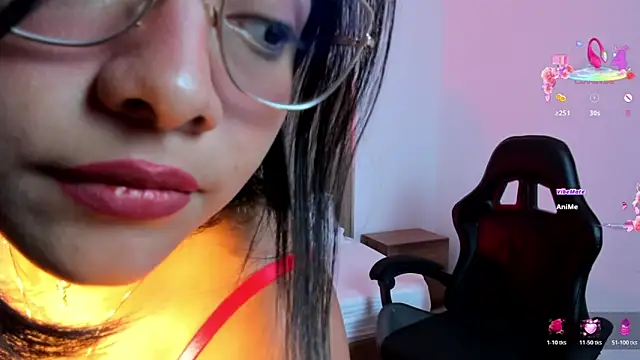 Snapshot of nina_desire_ chatting on 05.10.26 nina desire online show from 05.10.26