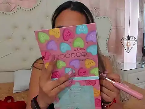 Snapshot of IsabelaAcosta chatting on 01.13.26 IsabelaAcosta online show from 01.13.26