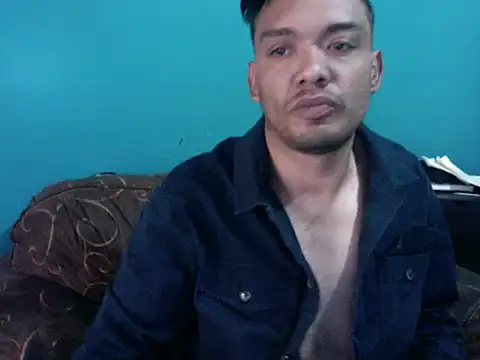 Snapshot of latinomoreno95 chatting on 01.13.26 latinomoreno95 online show from 01.13.26