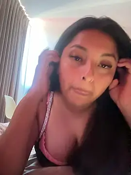 Snapshot of luna019971 chatting on 02.18.26 luna019971 online show from 02.18.26