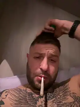 ASannicand64659 online show from 01.15.26