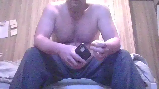 Snapshot of HottiesHoles chatting on 03.29.26 HottiesHoles online show from 03.29.26