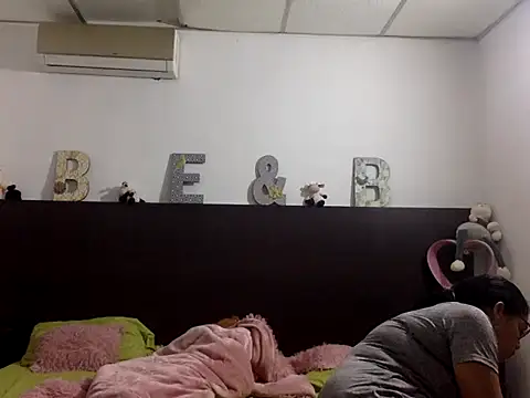 Snapshot of Flabia_Roses chatting on 01.13.26 Flabia Roses online show from 01.13.26