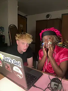 CookiesNcreaming online show from 03.25.26