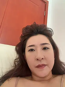 Snapshot of Jingjingxiang-520 chatting on 06.26.26 Jingjingxiang-520 online show from 06.26.26