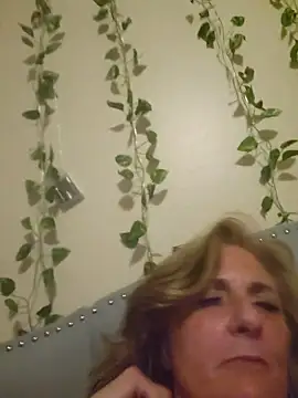 HotAzMilf online show from 04.10.26