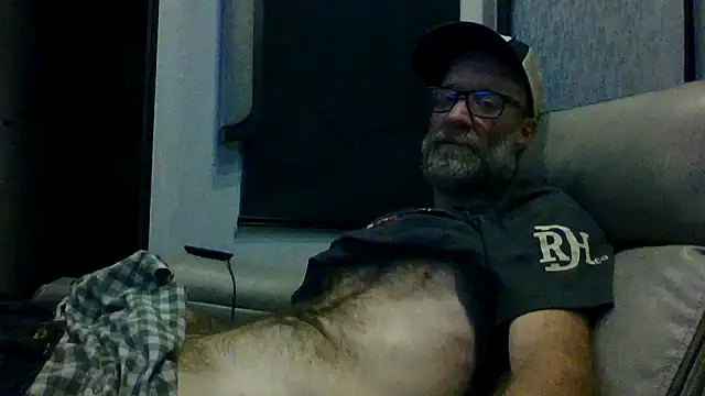Snapshot of tittycum3636 chatting on 02.22.26 tittycum3636 online show from 02.22.26