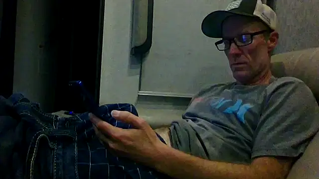 Snapshot of tittycum3636 chatting on 03.15.26 tittycum3636 online show from 03.15.26