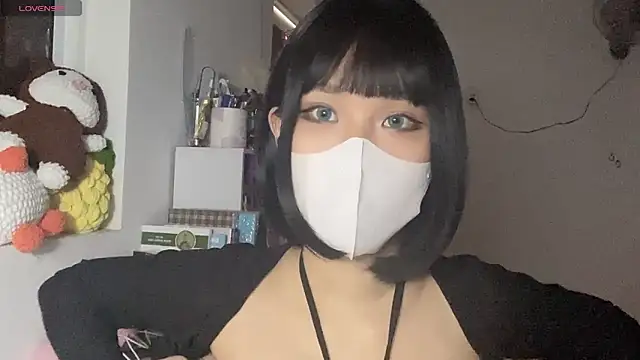 Tieu-May online show from 04.11.26