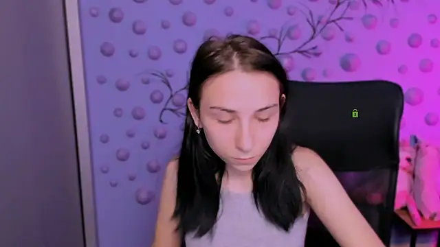 Snapshot of sweetie_chloe_ chatting on 01.06.26 sweetie chloe online show from 01.06.26