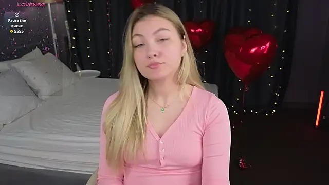 Snapshot of Angel__Grace chatting on 02.10.26 Angel Grace online show from 02.10.26