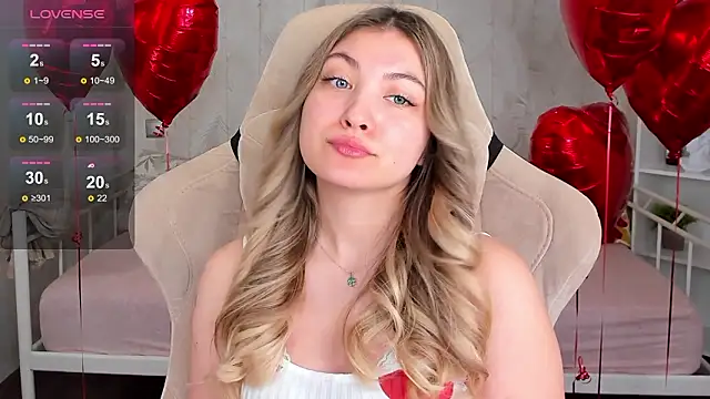 Snapshot of Angel__Grace chatting on 02.14.26 Angel Grace online show from 02.14.26