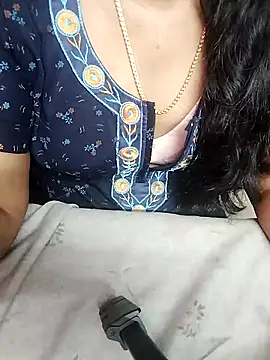 Snapshot of tamil-monisha chatting on 02.01.26 tamil-monisha online show from 02.01.26