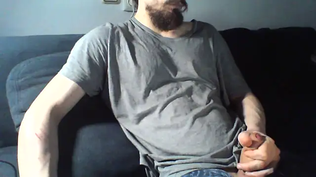 Snapshot of KaelNox chatting on 05.24.26 KaelNox online show from 05.24.26