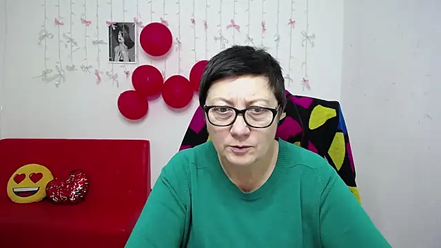 Snapshot of EmilyL0ve chatting on 01.15.26 EmilyL0ve online show from 01.15.26