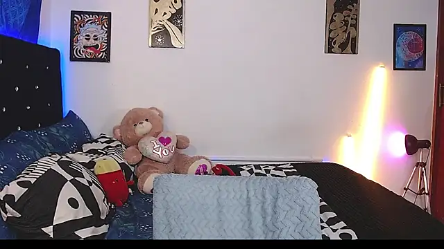 Snapshot of yorsamm_smit chatting on 02.20.26 yorsamm smit online show from 02.20.26