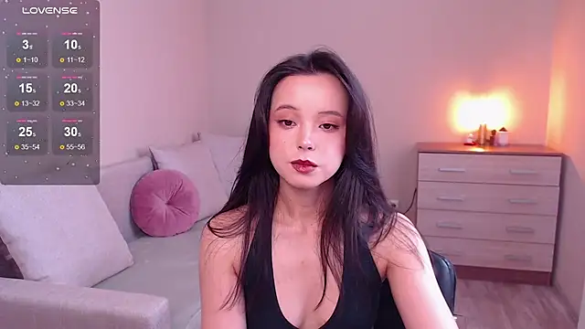 Snapshot of lia_hetty chatting on 03.20.25 lia hetty online show from 03.20.25