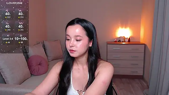 Snapshot of lia_hetty chatting on 09.24.25 lia hetty online show from 09.24.25