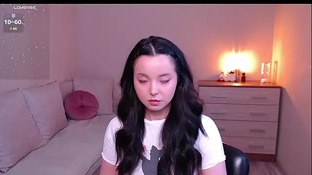 lia hetty online show from 04.13.26