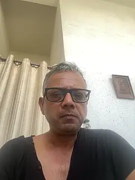 Snapshot of Moh-Moksha chatting on 04.13.26 Moh-Moksha online show from 04.13.26