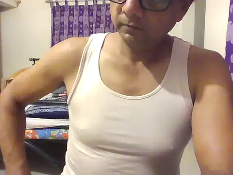Snapshot of Moh-Moksha chatting on 05.11.26 Moh-Moksha online show from 05.11.26