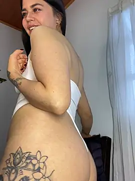 sophyy white online show from 05.18.26