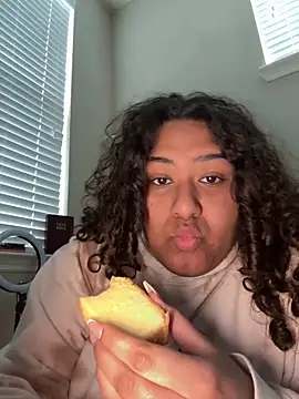 Snapshot of Angeliccreamyrican chatting on 02.28.26 Angeliccreamyrican online show from 02.28.26