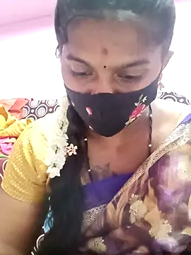 Snapshot of Tamil_Hot_Anu chatting on 04.19.26 Tamil Hot Anu online show from 04.19.26