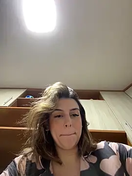 Snapshot of BarbieHotBrazil chatting on 04.19.26 BarbieHotBrazil online show from 04.19.26