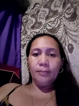 Snapshot of prettymomma24xx chatting on 05.19.26 prettymomma24xx online show from 05.19.26