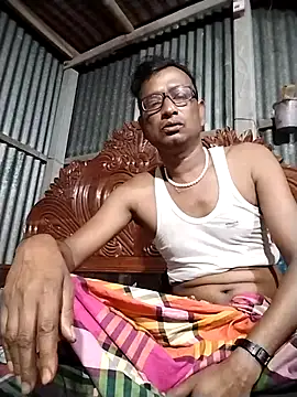 Snapshot of Hot-headed chatting on 04.05.26 Hot-headed online show from 04.05.26