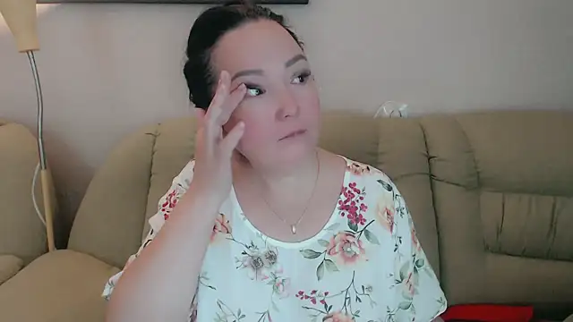 Snapshot of infinity_loveliness chatting on 10.14.25 infinity loveliness online show from 10.14.25