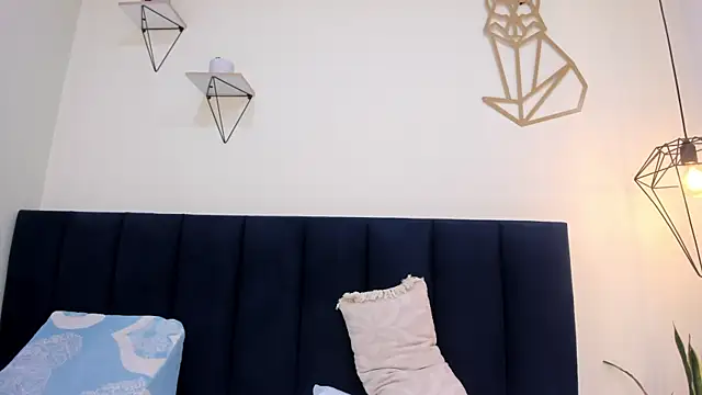mayaevansmg online show from 07.18.26