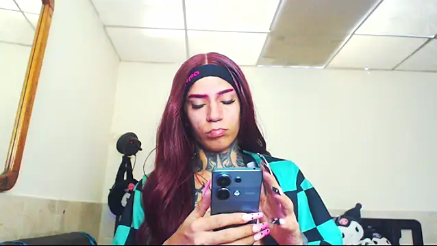 Snapshot of jazmin_wolf chatting on 05.11.26 jazmin wolf online show from 05.11.26