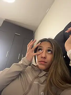 vicky bass  online show from 02.13.26