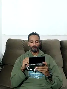 Snapshot of moreno_alpha_br chatting on 06.14.26 moreno alpha br online show from 06.14.26