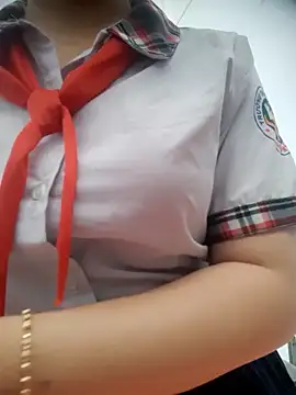 Snapshot of lina_loveee chatting on 03.26.26 lina loveee online show from 03.26.26