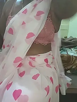 Snapshot of Meena_Meenakshi chatting on 02.09.26 Meena Meenakshi online show from 02.09.26