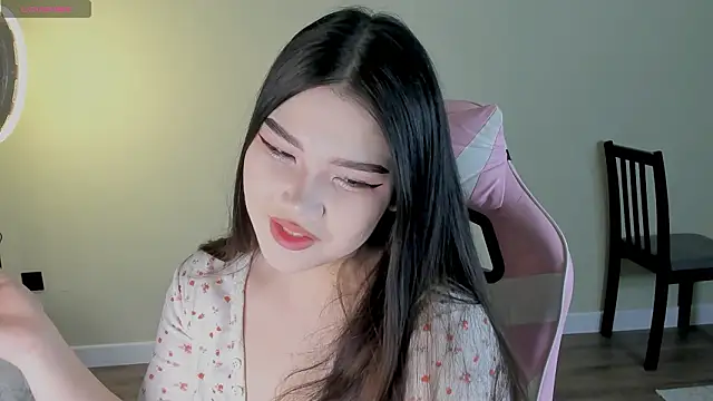 Snapshot of Aiko_mainee chatting on 01.19.26 Aiko mainee online show from 01.19.26