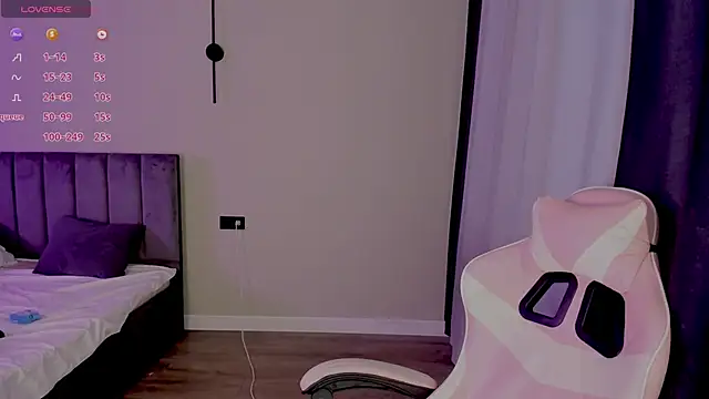 Snapshot of Aiko_mainee chatting on 02.04.26 Aiko mainee online show from 02.04.26