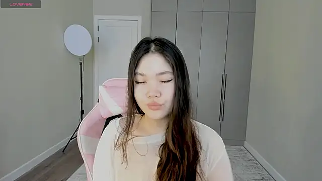 Snapshot of Aiko_mainee chatting on 02.22.26 Aiko mainee online show from 02.22.26