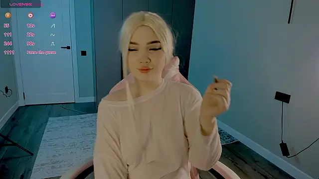 Snapshot of Aiko_mainee chatting on 02.26.26 Aiko mainee online show from 02.26.26