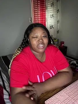 Chocolatebunnyxx96 online show from 03.11.26