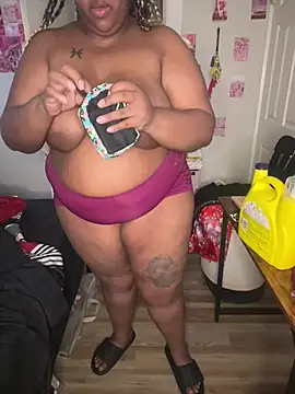 Chocolatebunnyxx96 online show from 03.13.26