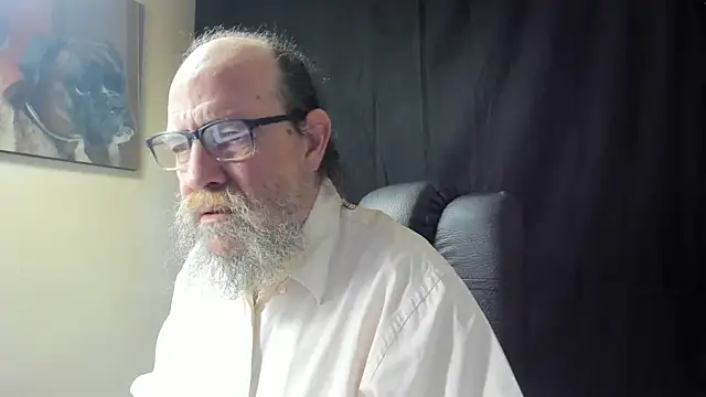 Snapshot of Uncle_Hottie chatting on 01.17.26 Uncle Hottie online show from 01.17.26